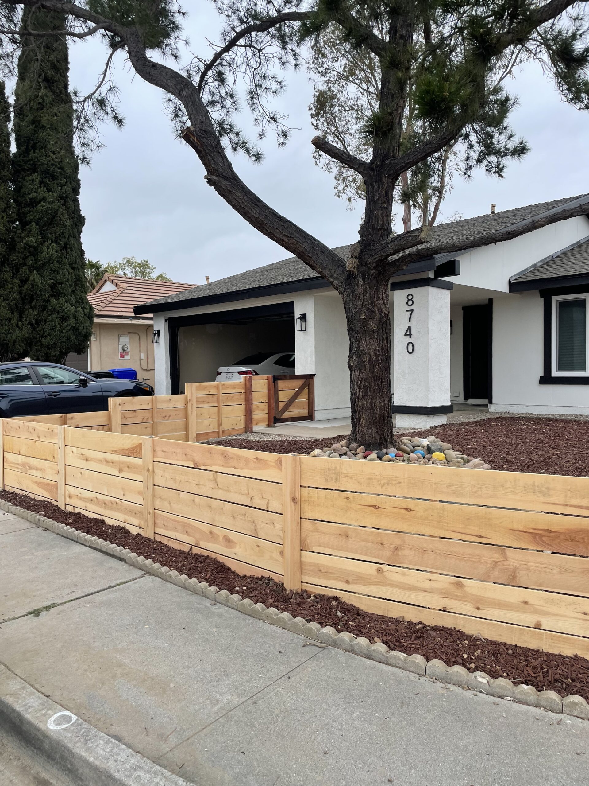 3 foot horizontal wooden fence for front yard