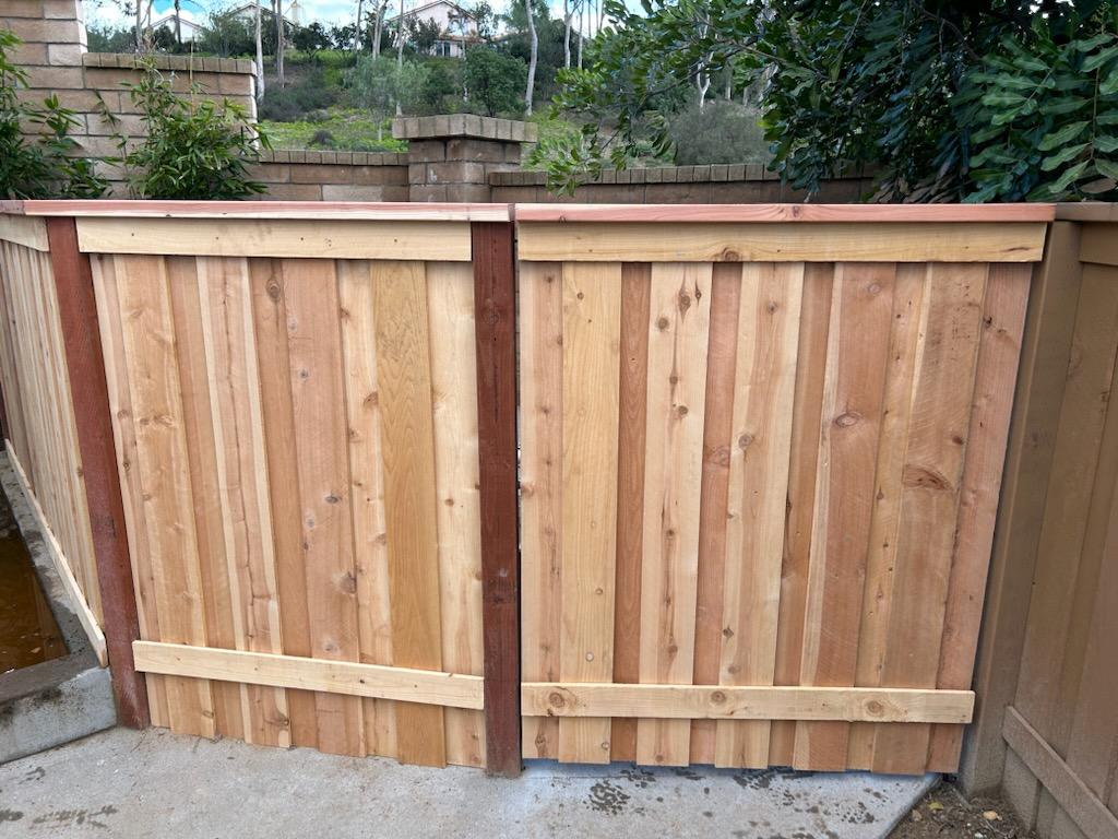 Picture Frame wooden Fence with wooden posts