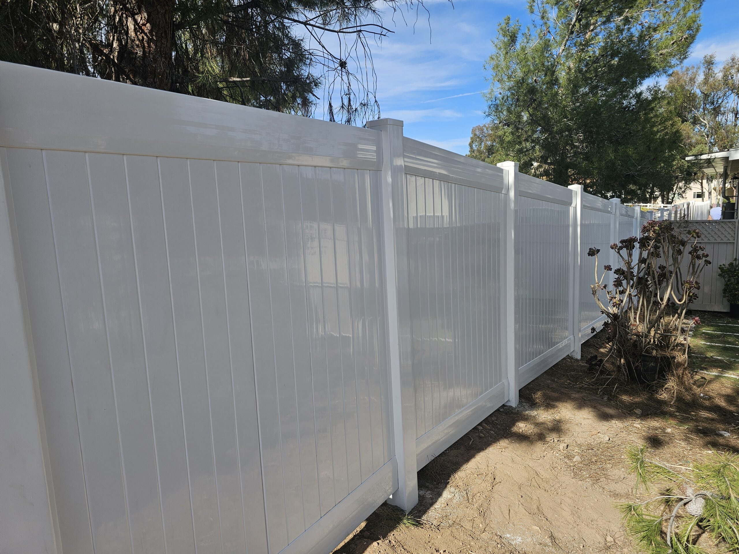 vinyl Fence Installation Company in San Diego