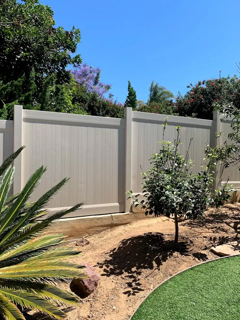 new vinyl fence installation in 4s ranch
